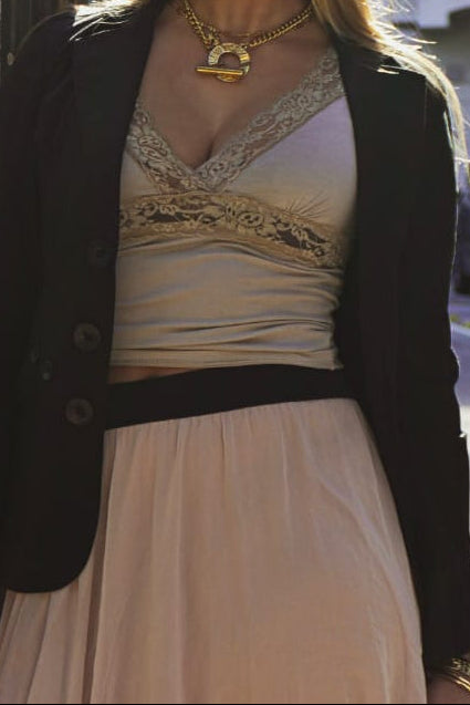 9. Blusa lencera