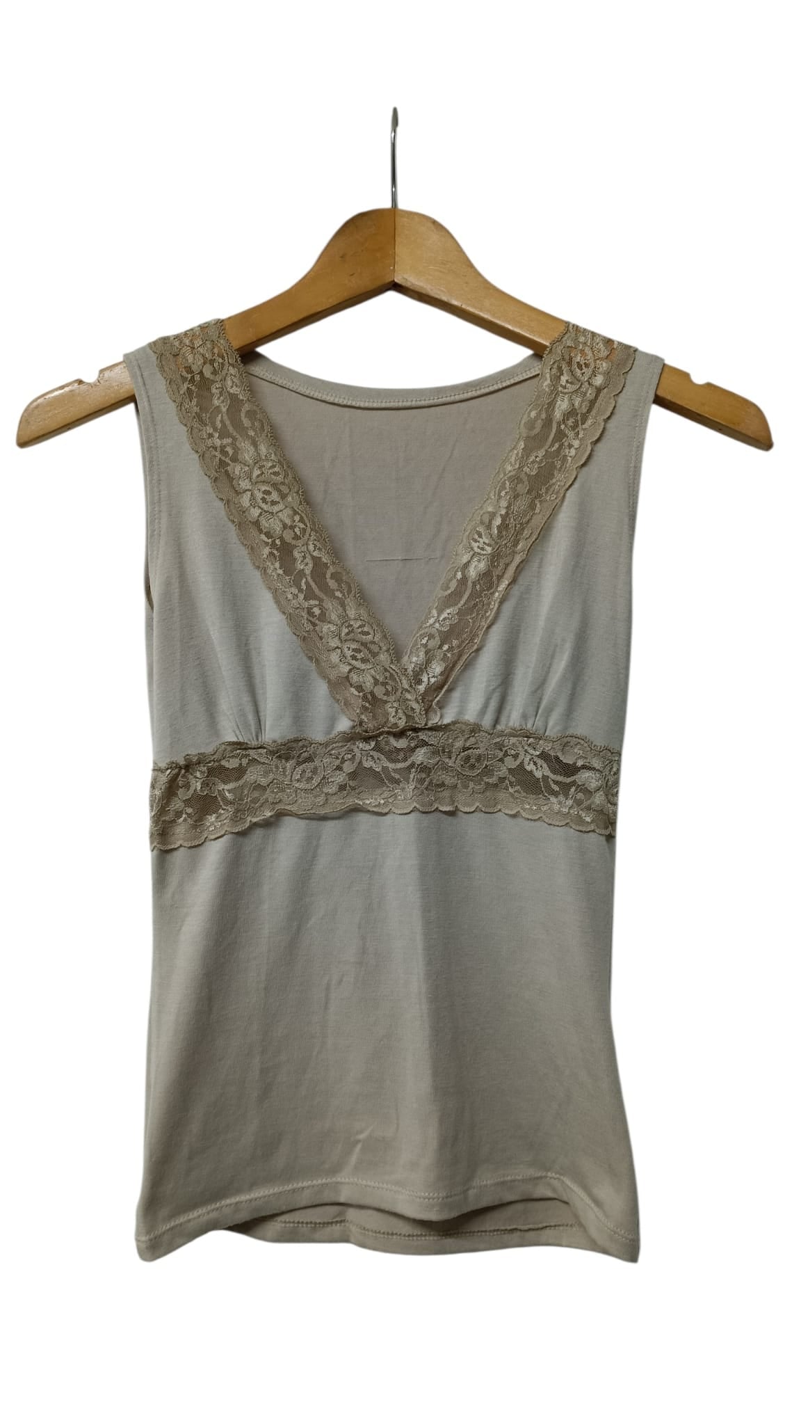 9. Blusa lencera